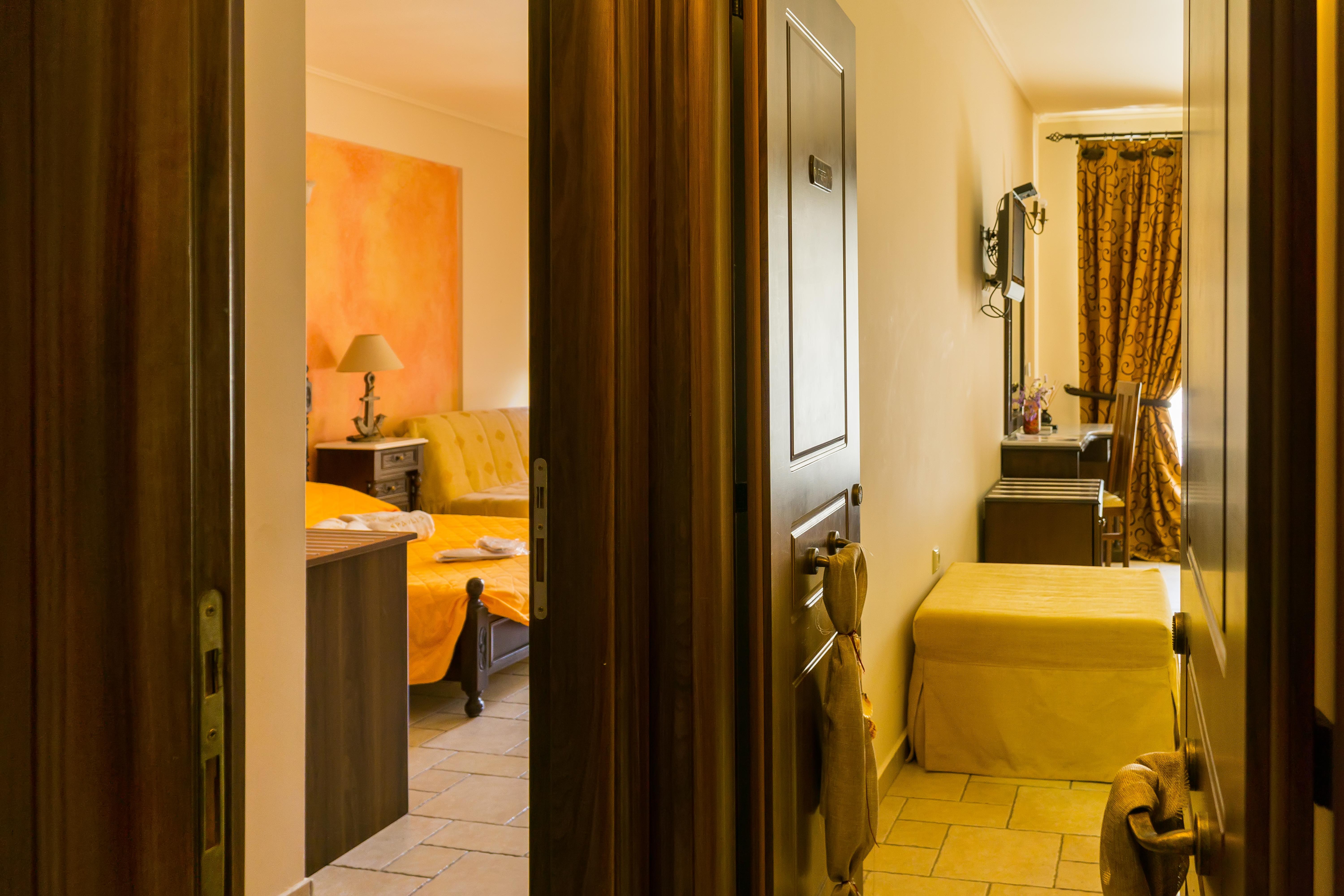 "Epavlis Boutique Galaxidi" Hotell Exteriör bild